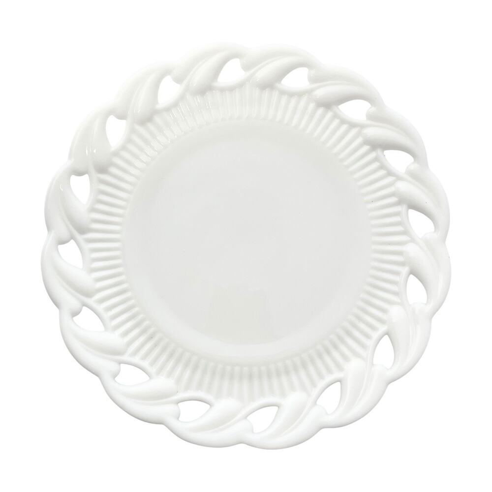 Fostoria “Winstar” (No Stars) Single Milk Glass Luncheon Plate 8 1/4”